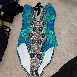Laundry bathing suit, size large, great condition